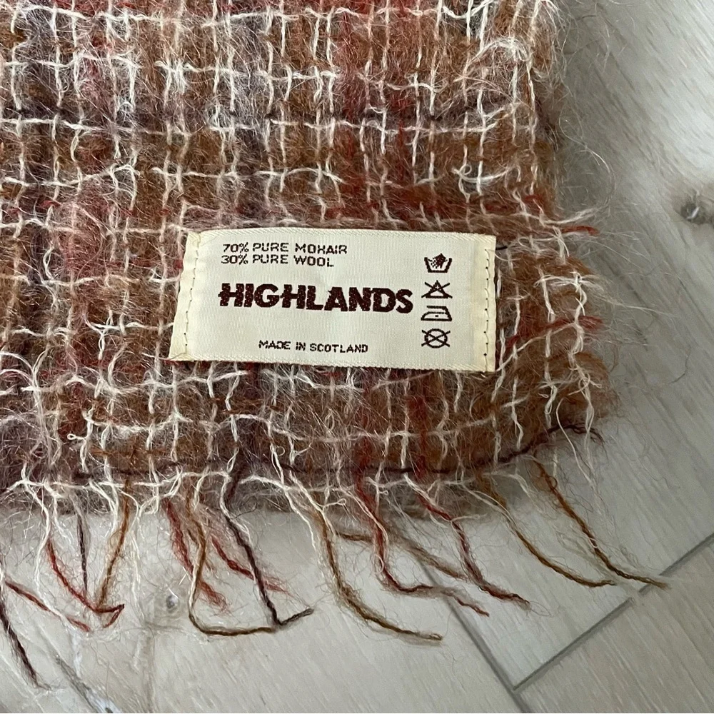 HIGHLANDS Vintage Mohair Wool Winter Scarf Made In Scotland Brown One Size